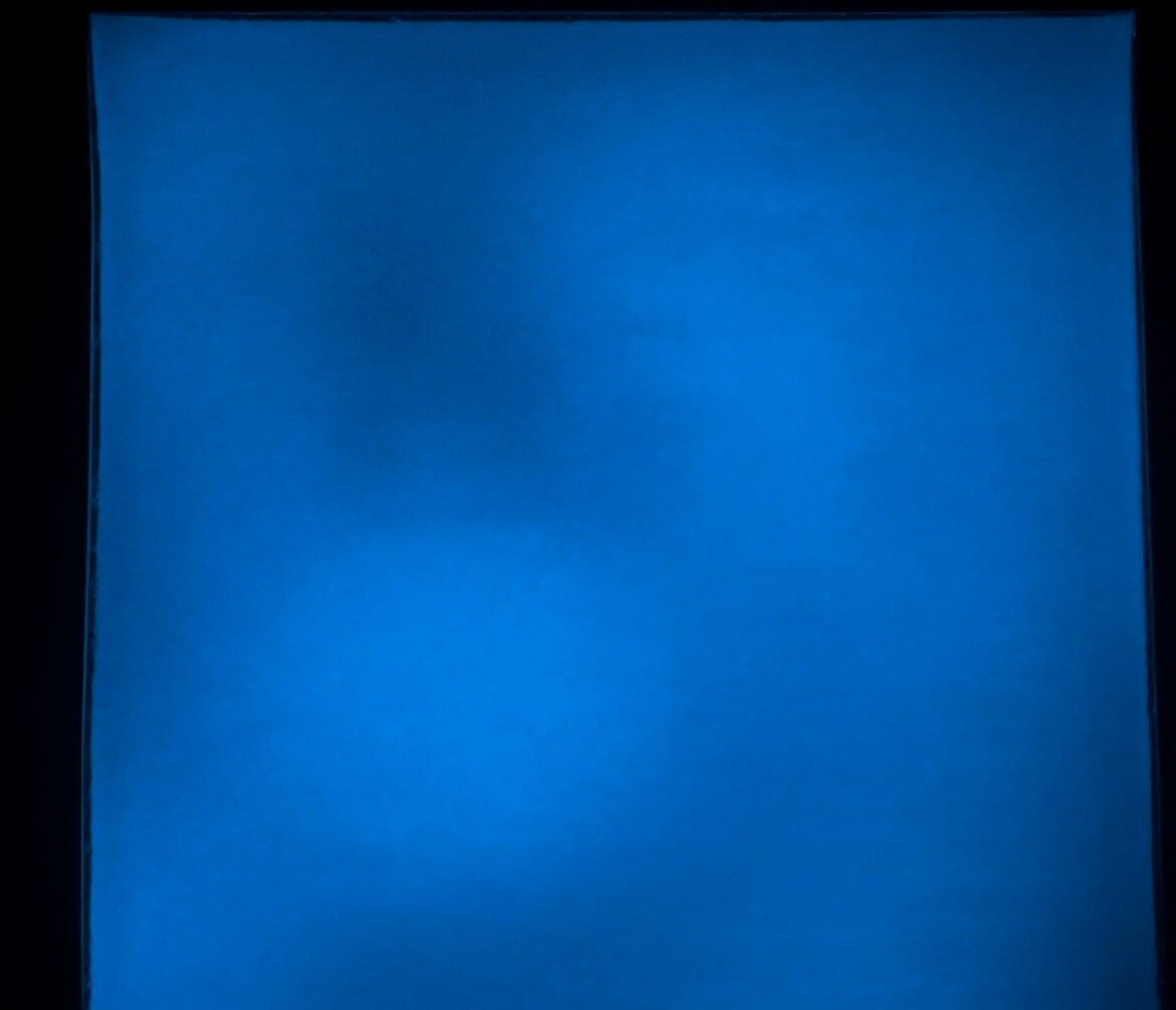 COE 90 / Blue Cheese - Orange during the day and glows Azure sheet glass