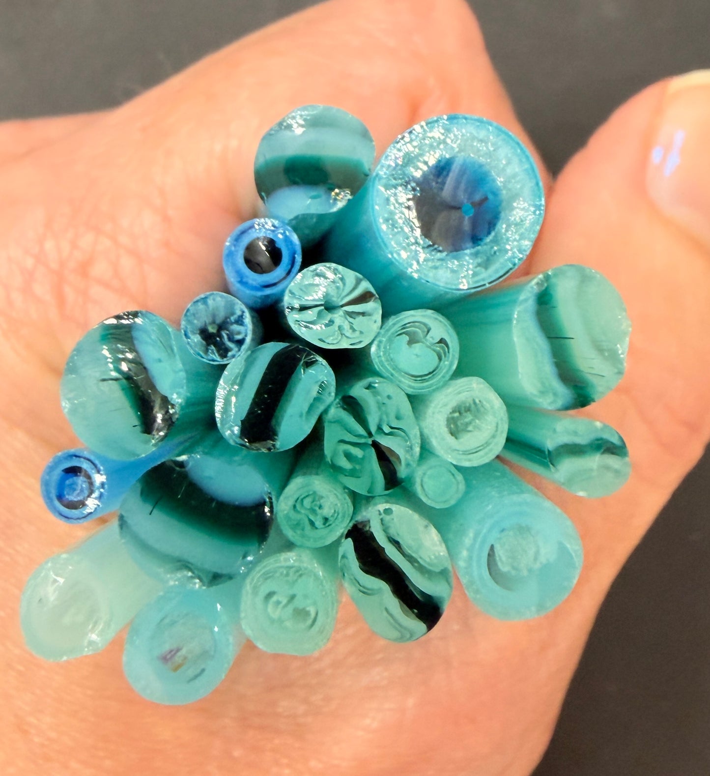 COE 90/ Different shades of blues with Green Glow GlowRini!