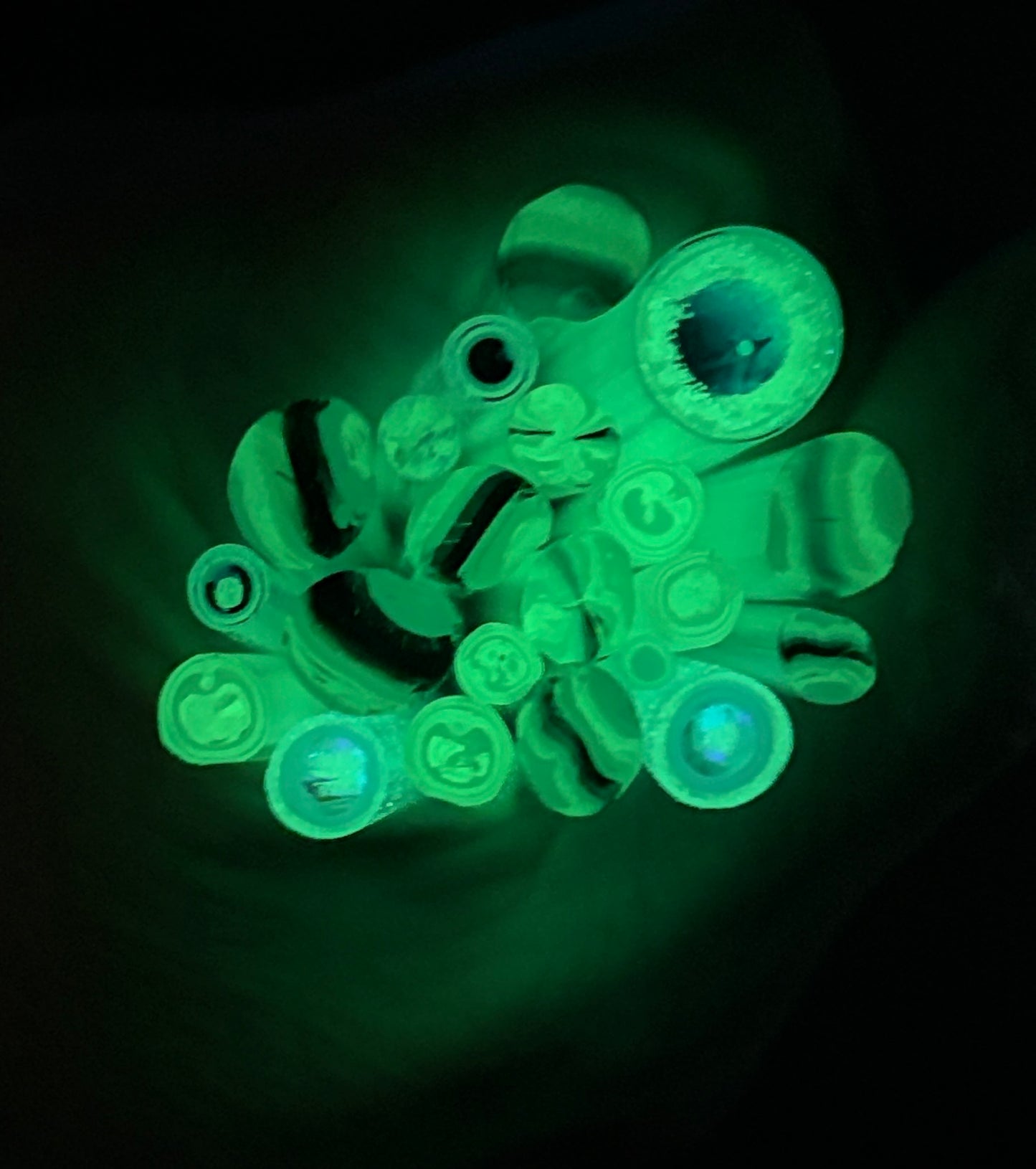 COE 90/ Different shades of blues with Green Glow GlowRini!
