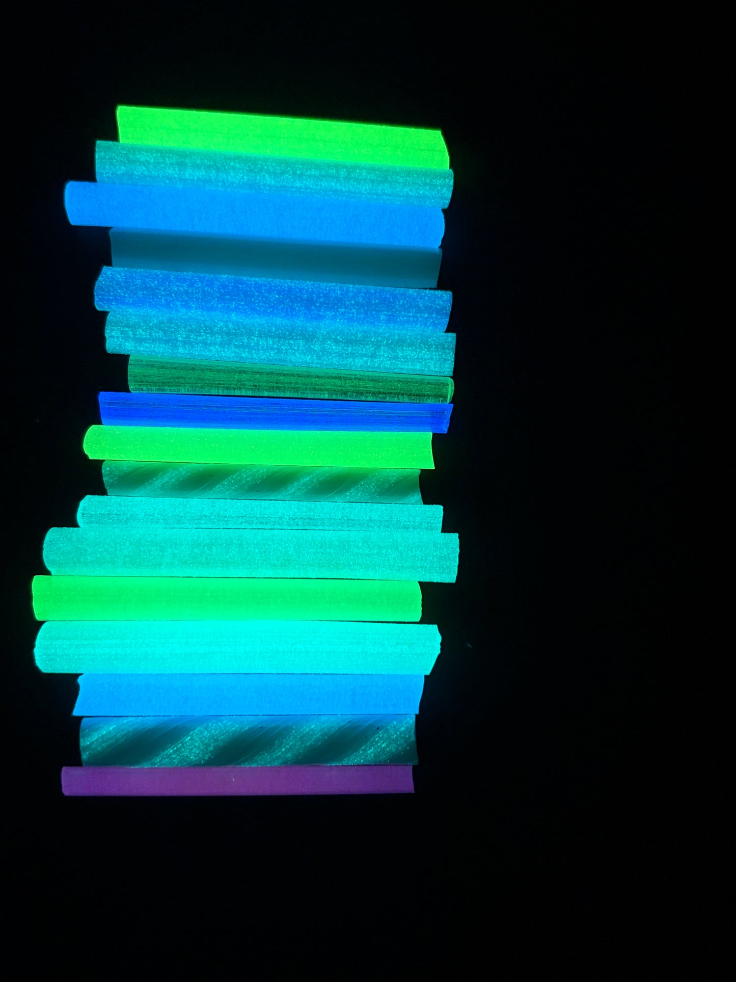 shades of white murrini with different colours of  glow