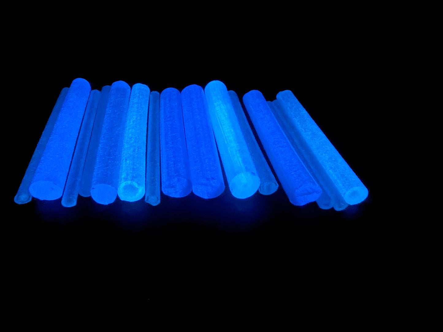 COE 90/ Different shades of blues with Azure Blue Glow GlowRini!
