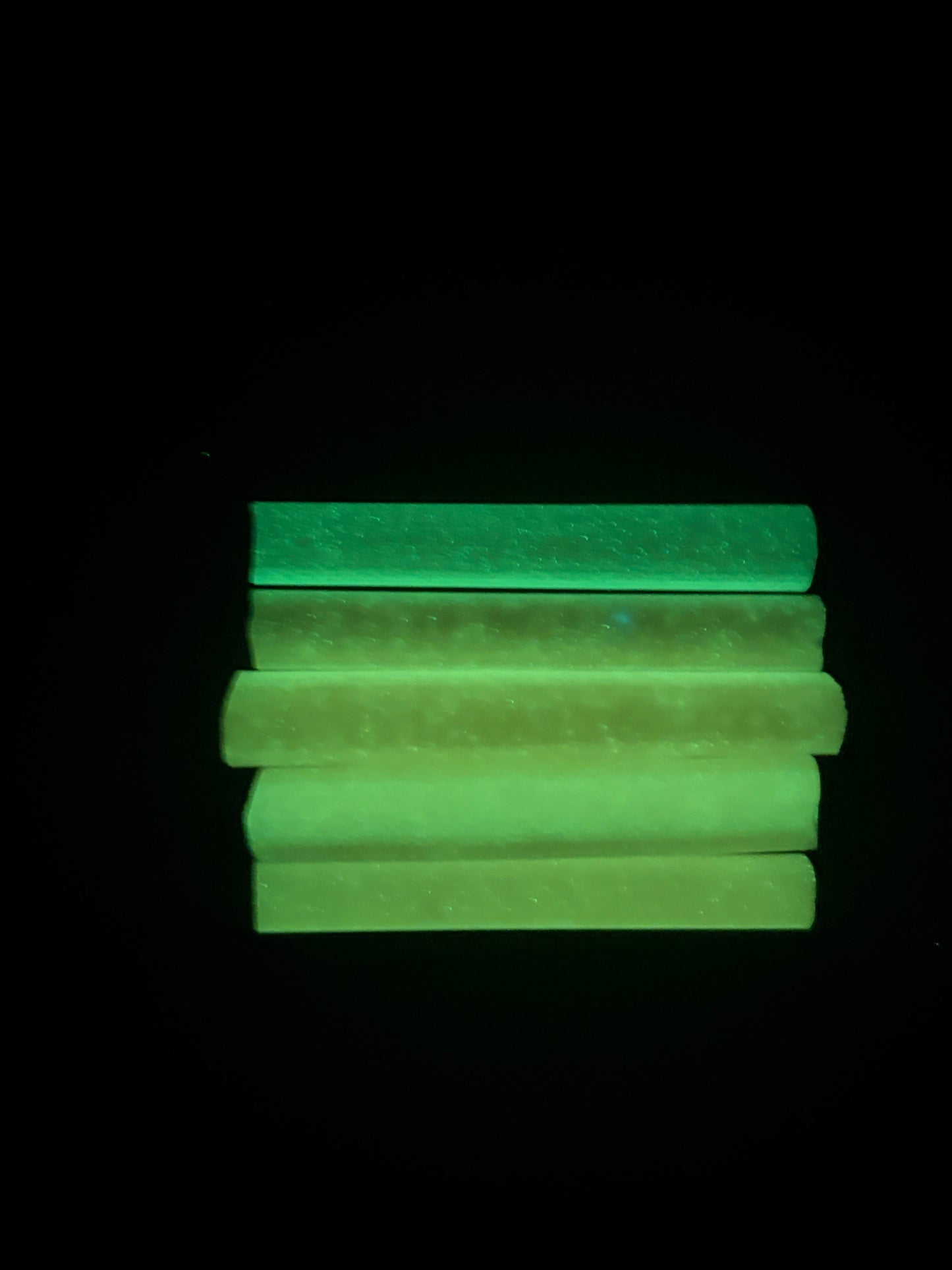 Pink murrini with green glow