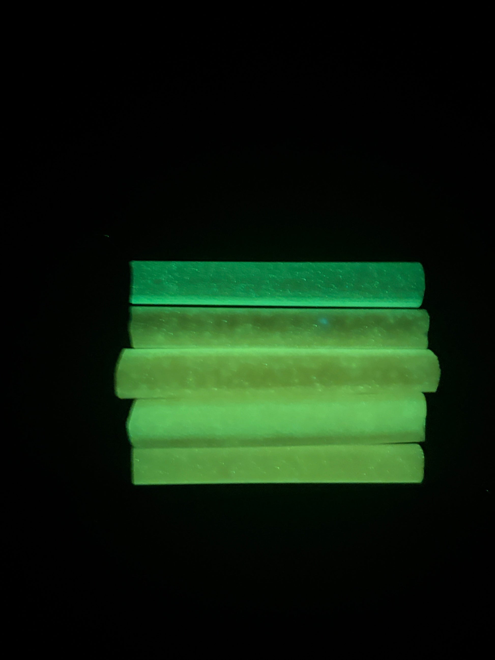 Pink murrini with green glow