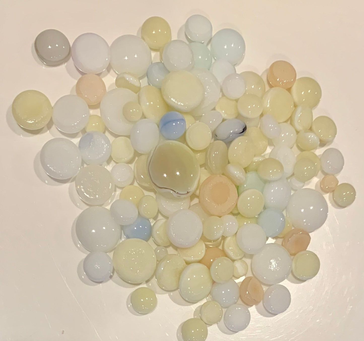 90COE Mix of White Mosaic Glass Dots