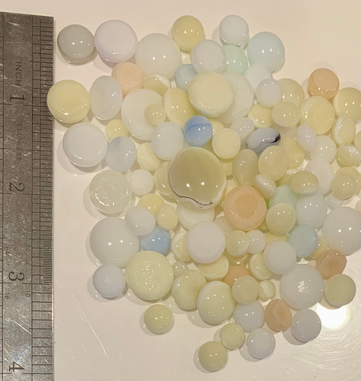 90COE Mix of White Mosaic Glass Dots