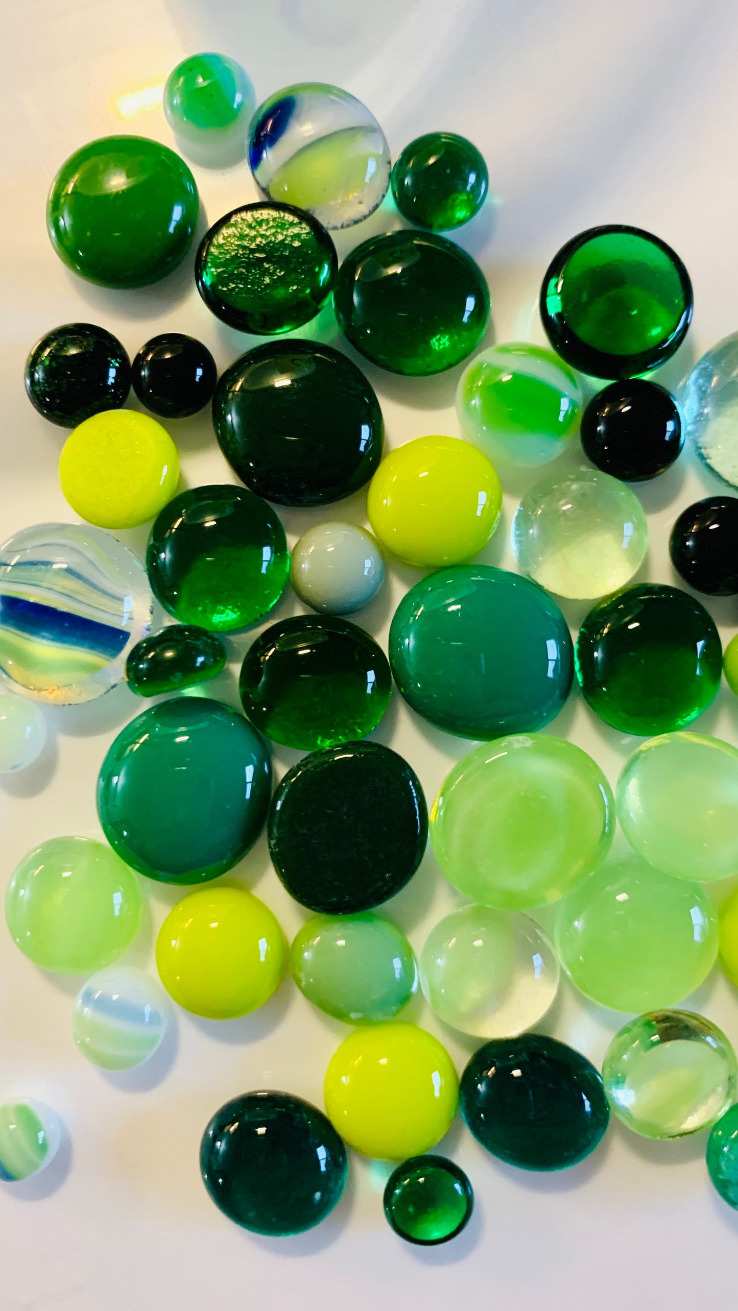 COE 96 Mix of Green Mosaic Glass Dots