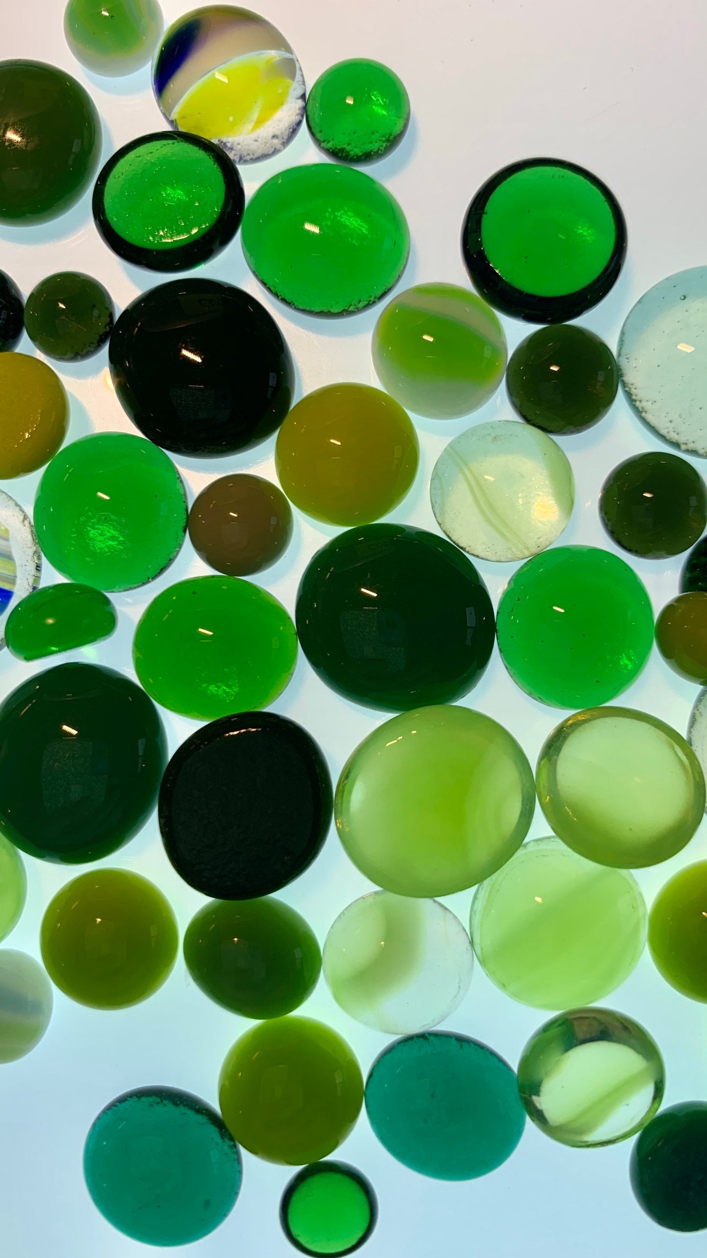 COE 96 Mix of Green Mosaic Glass Dots